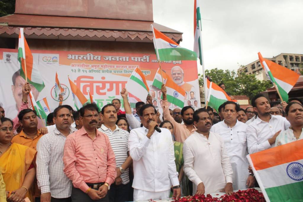 ‘भव्य तिरंगा बाईक रॅली’ने ऐरोली विधानसभा क्षेत्र झाले&nbsp;तिरंगामय