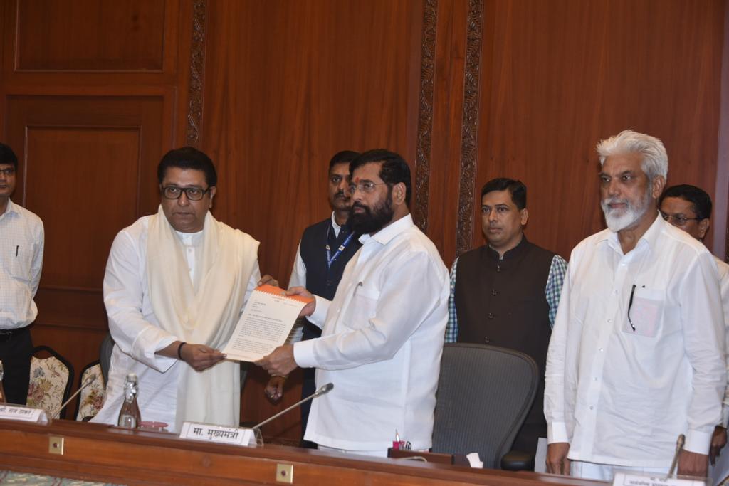 पथकर नाक्यांवरील सुविधांची उद्यापासून पाहणी;राज ठाकरे यांच्या शिष्टमंडळाने घेतली मुख्यमंत्र्यांची भेट