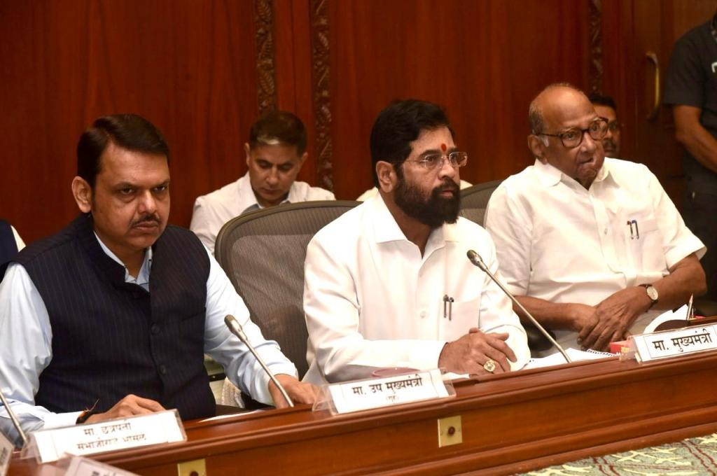 मराठा आरक्षणविषयक सर्वपक्षीय बैठकीत एकमुखी ठराव; राज्यात शांतता, कायदा सुव्यवस्था राखण्याचे&nbsp;आवाहन