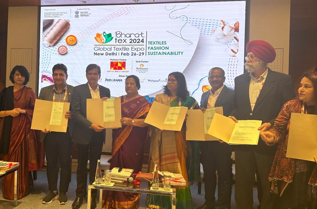 नवी मुंबई महानगरपालिकेचा कपड्याचे कचरा व्यवस्थापनाबाबत केंद्र सरकारच्या टेक्सटाईल समितीसोबत सामंजस्य करार  