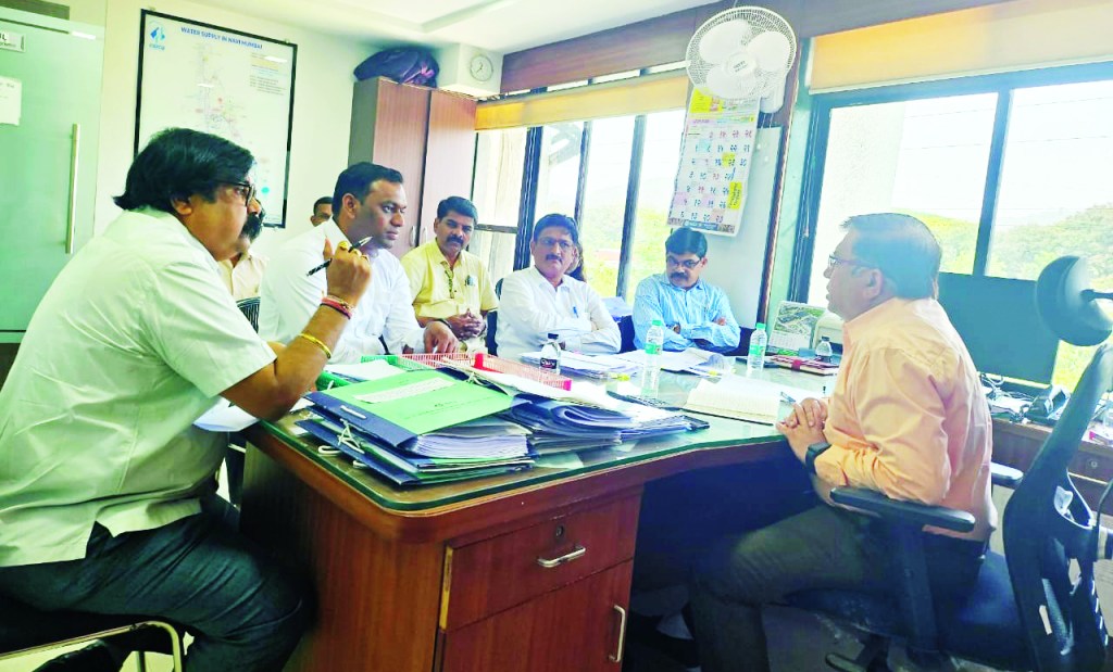 पाणी चोरीला आळा घालण्यासाठी CCTV कॅमेरे बसवा – कांतीलाल कडू 