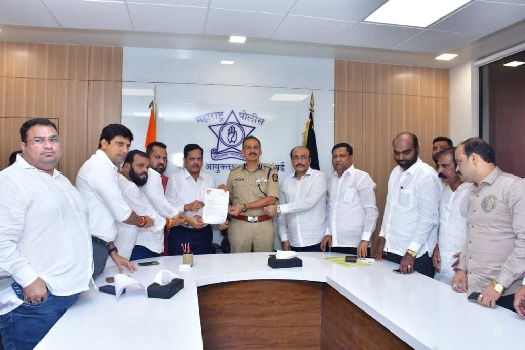 पुनर्विकास करणाऱ्या विकासकांना खंडणी मागणाऱ्यांना आवर घाला -शिवसेना&nbsp;शिष्टमंडळ