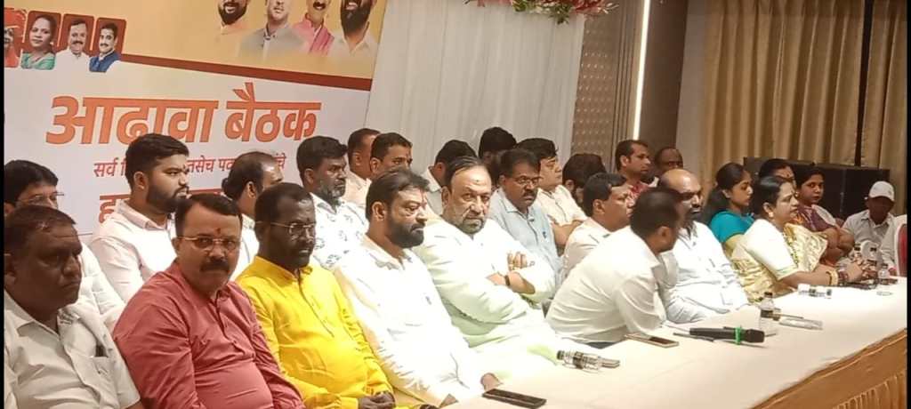 एक विधानसभा शिवसेनेला सोडा, परिवाराला दोन्ही जागा वाहिल्यास ‘बंड’ अटळ – विजय&nbsp;चौगुले