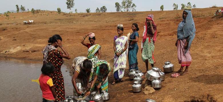 राज्यातील शहरी आणि ग्रामीण भागातील पाणीटंचाई व पर्यावरणीय समस्या 