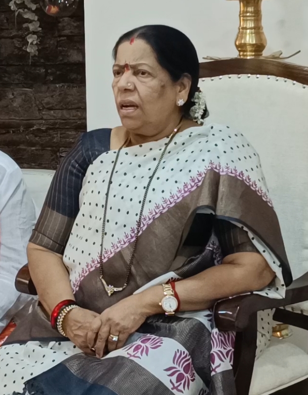 “टीका करणे सोपे आहे, पण आम्ही कृतीतून उत्तर देतो- आ. मंदाताई म्हात्रे”; ‘त्या’ आरोपांना&nbsp;प्रत्युत्तर