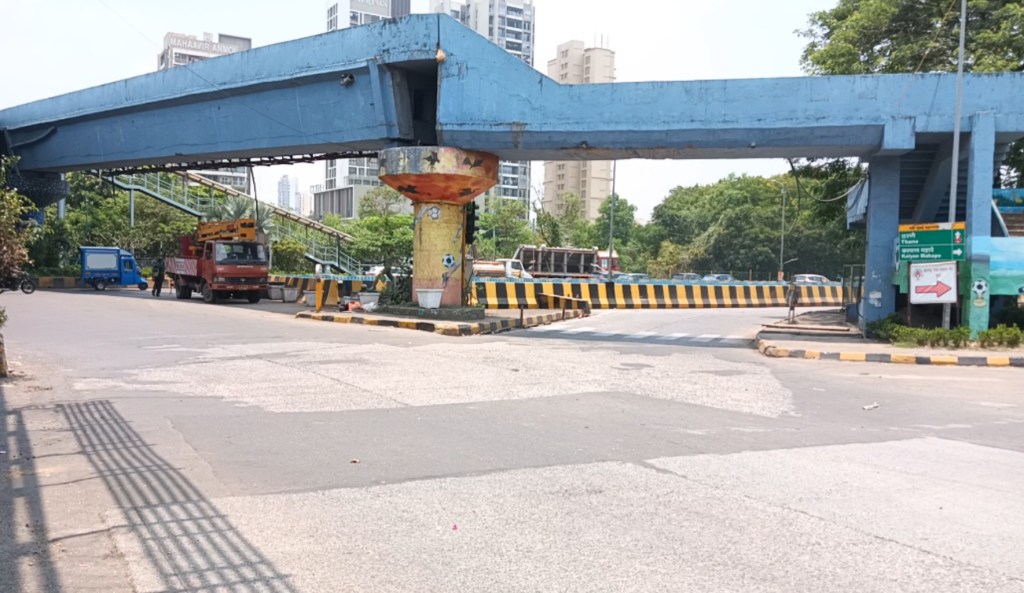 ठाणे-बेलापूर रस्त्याच्या फुटपाथ पुनर्वसन टेंडरवर राजकीय दबावाचा सावट; अभियंता विभाग संशयाच्या&nbsp;भोवऱ्यात