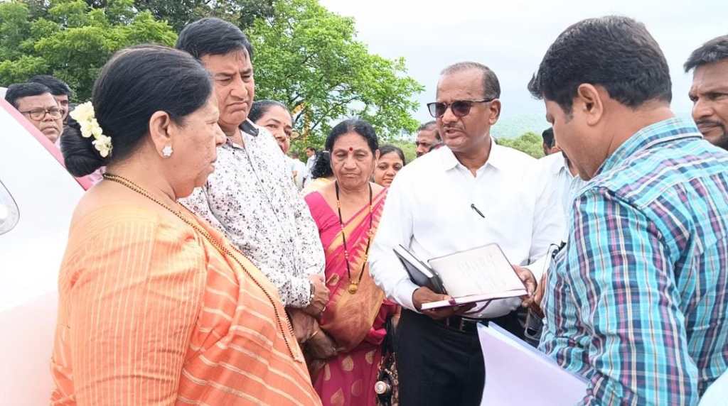 आ. मंदाताई म्हात्रे यांच्याकडून बेलापूरमधील नवीन पावसाळी जल उदंचन केंद्राच्या कामाची पाहणी; राजकीय आरोप&nbsp;खोडले